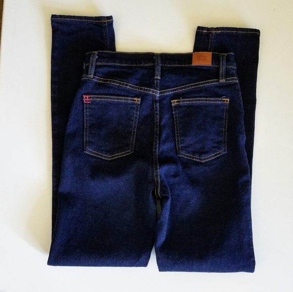 BDG (Urban Outfitters) Girl-Friend High Rise Jeans - Picture 5 of 8